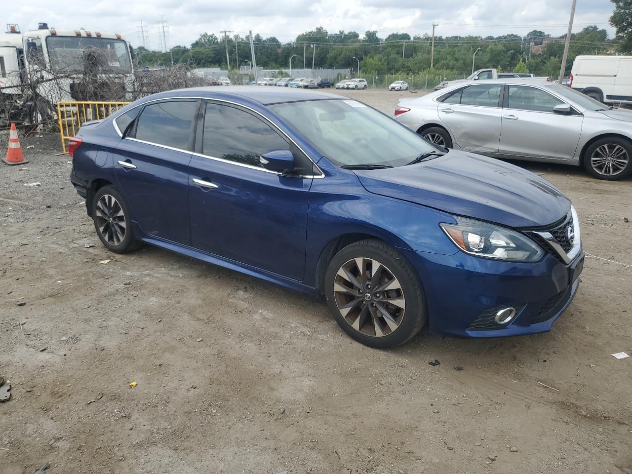 2017 Nissan Sentra S - Фото 4