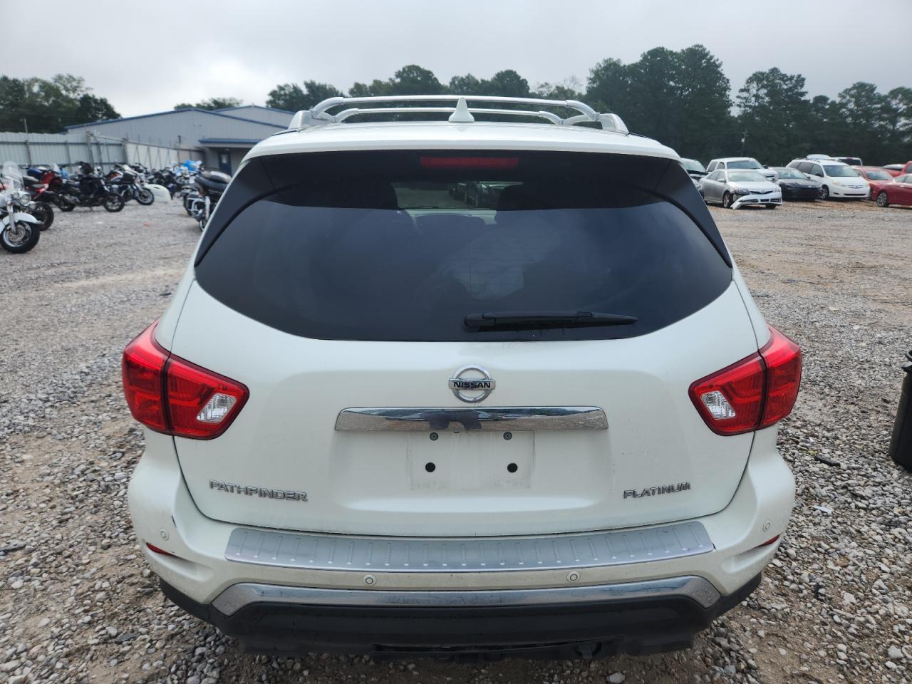 2020 Nissan Pathfinder Platinum - Фото 6