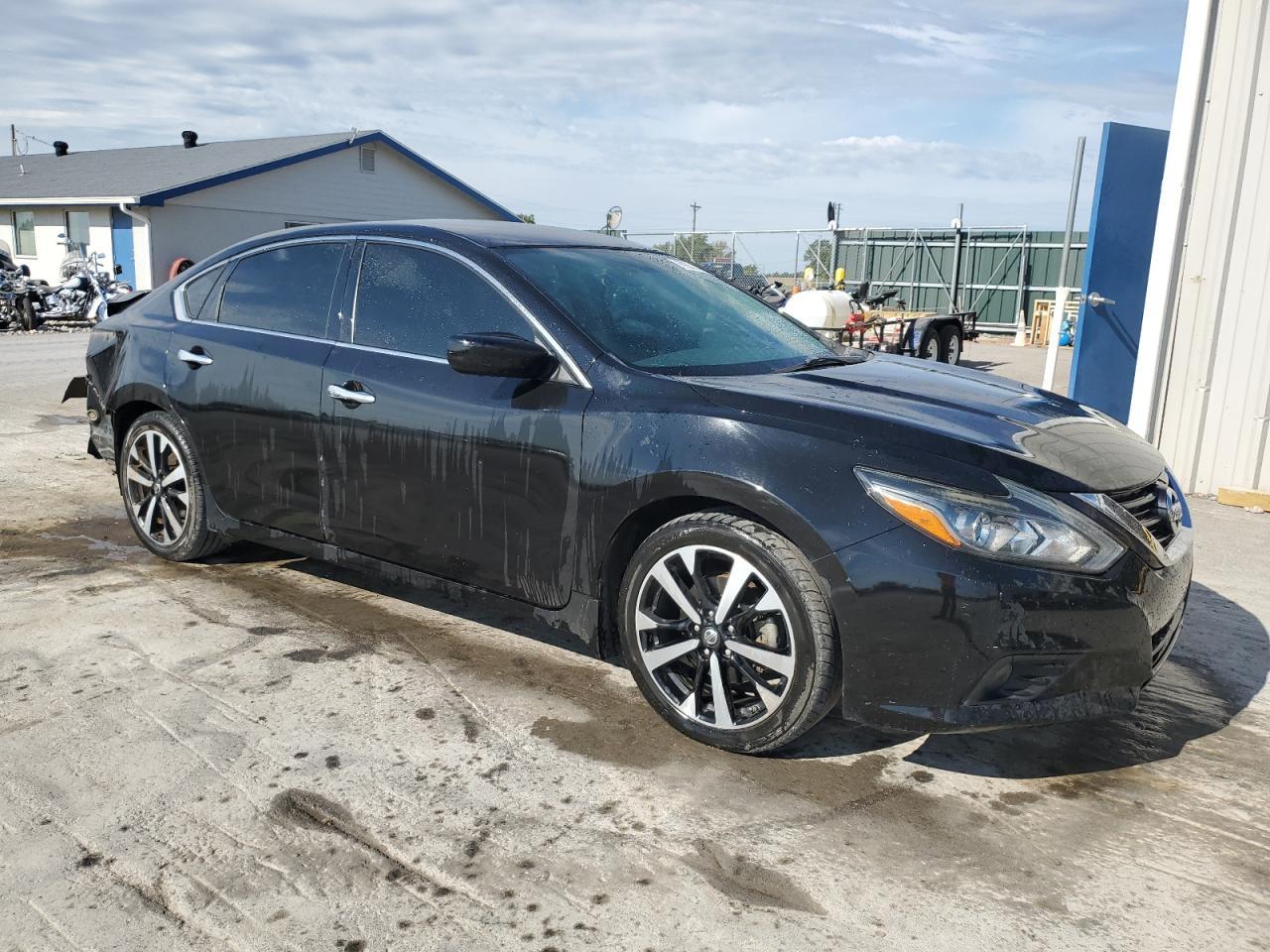 2018 Nissan Altima 2.5 - Image 4