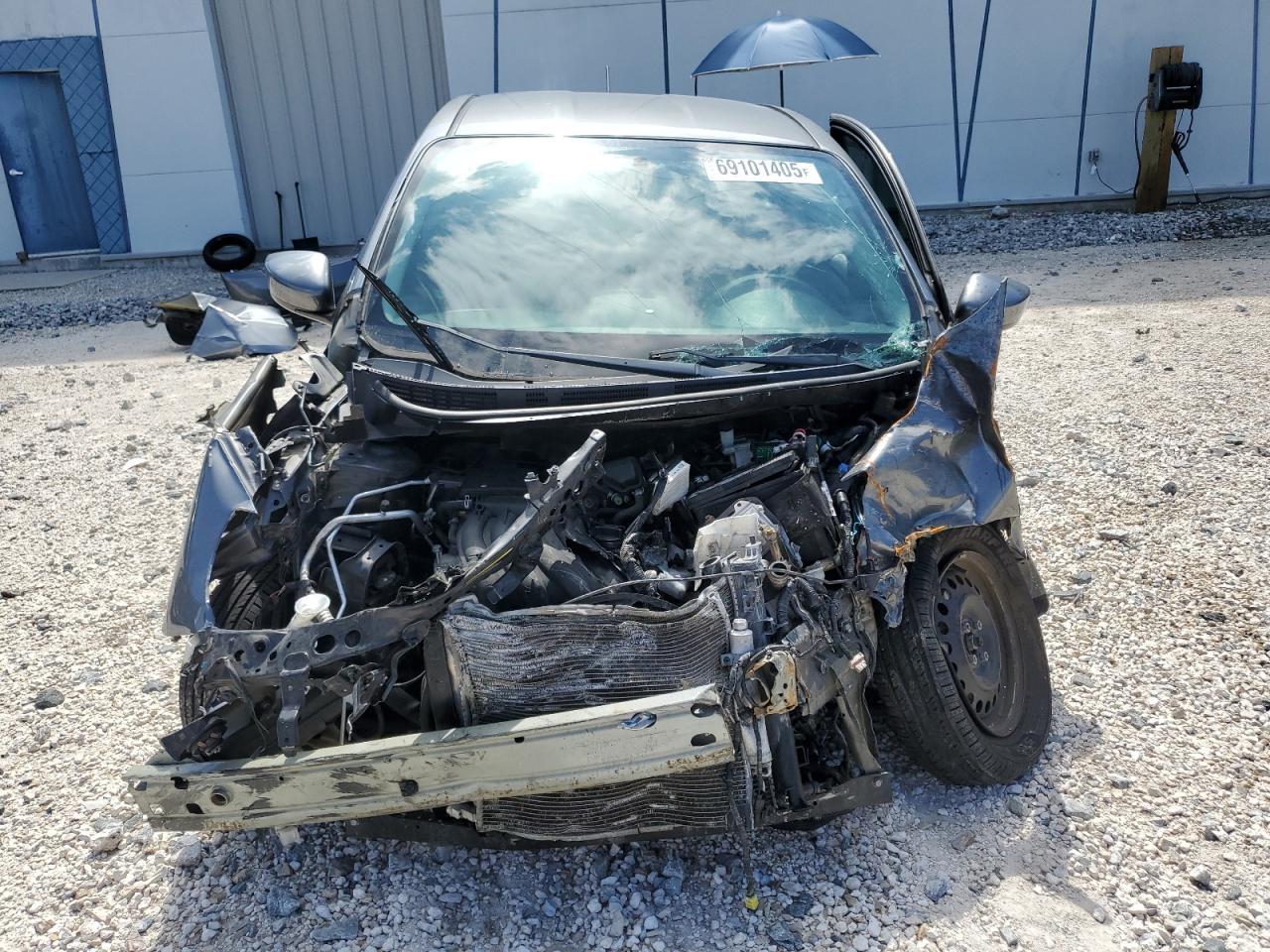 2019 Nissan Versa S - Image 5