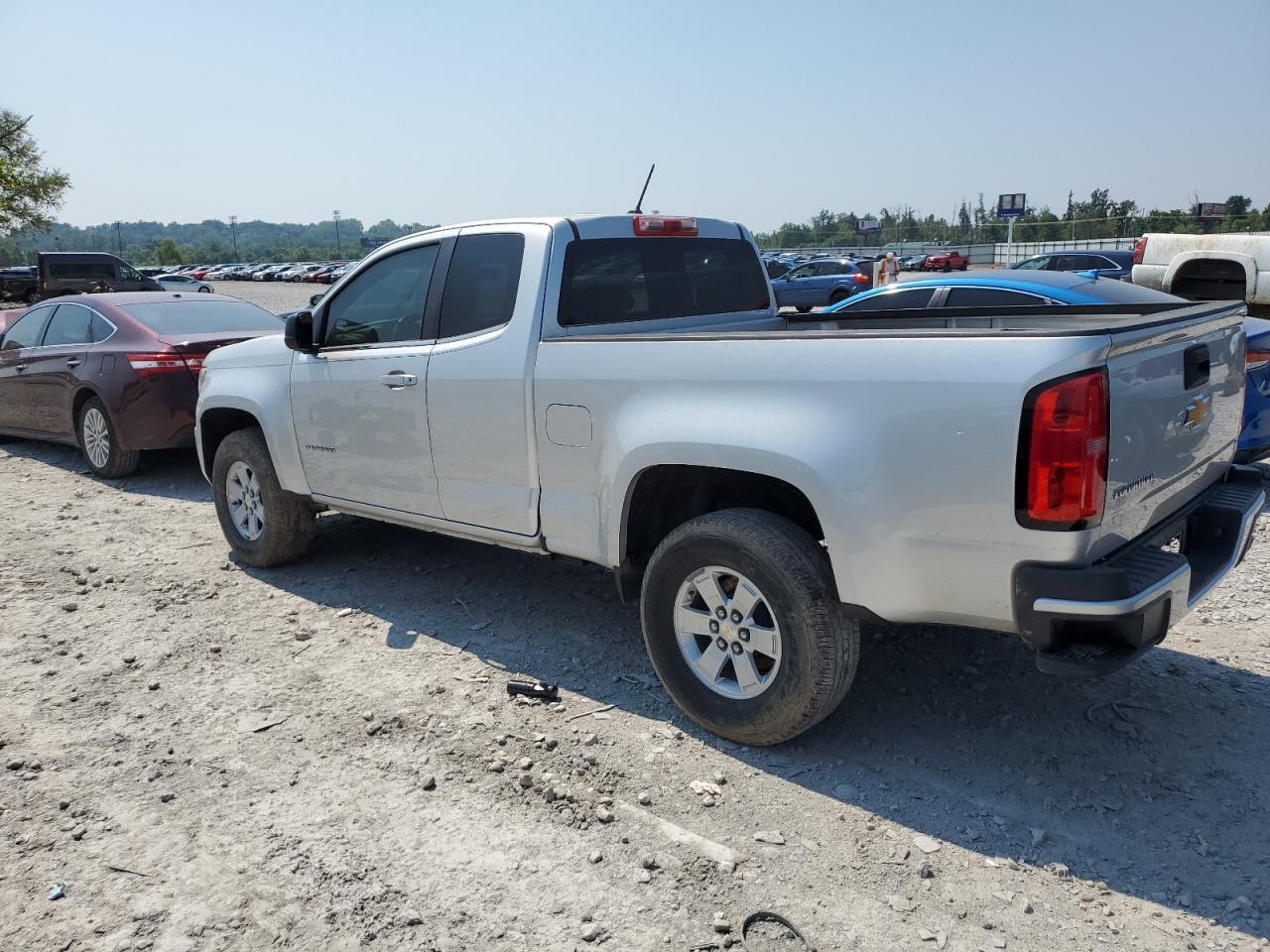 2020 Chevrolet Colorado - Фото 2