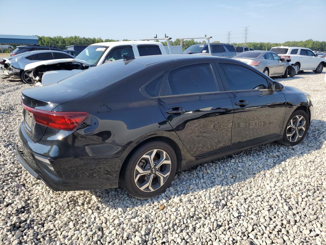 2021 Kia Forte Fe - Фото 3