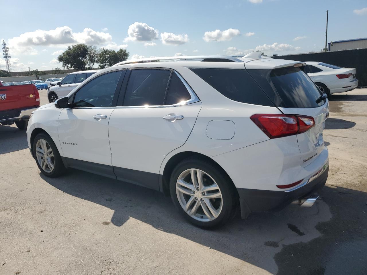 2019 Chevrolet Equinox Premier - Image 2
