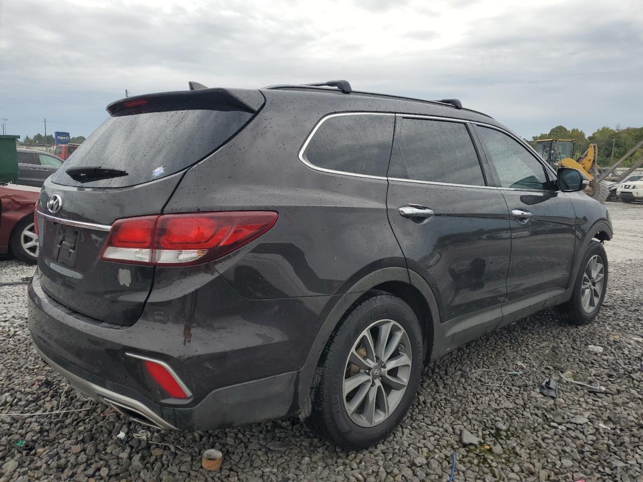 2017 Hyundai Santa Fe Se - Image 3