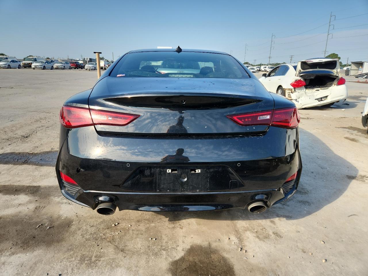 2022 Infiniti Q60 Luxe - Image 6