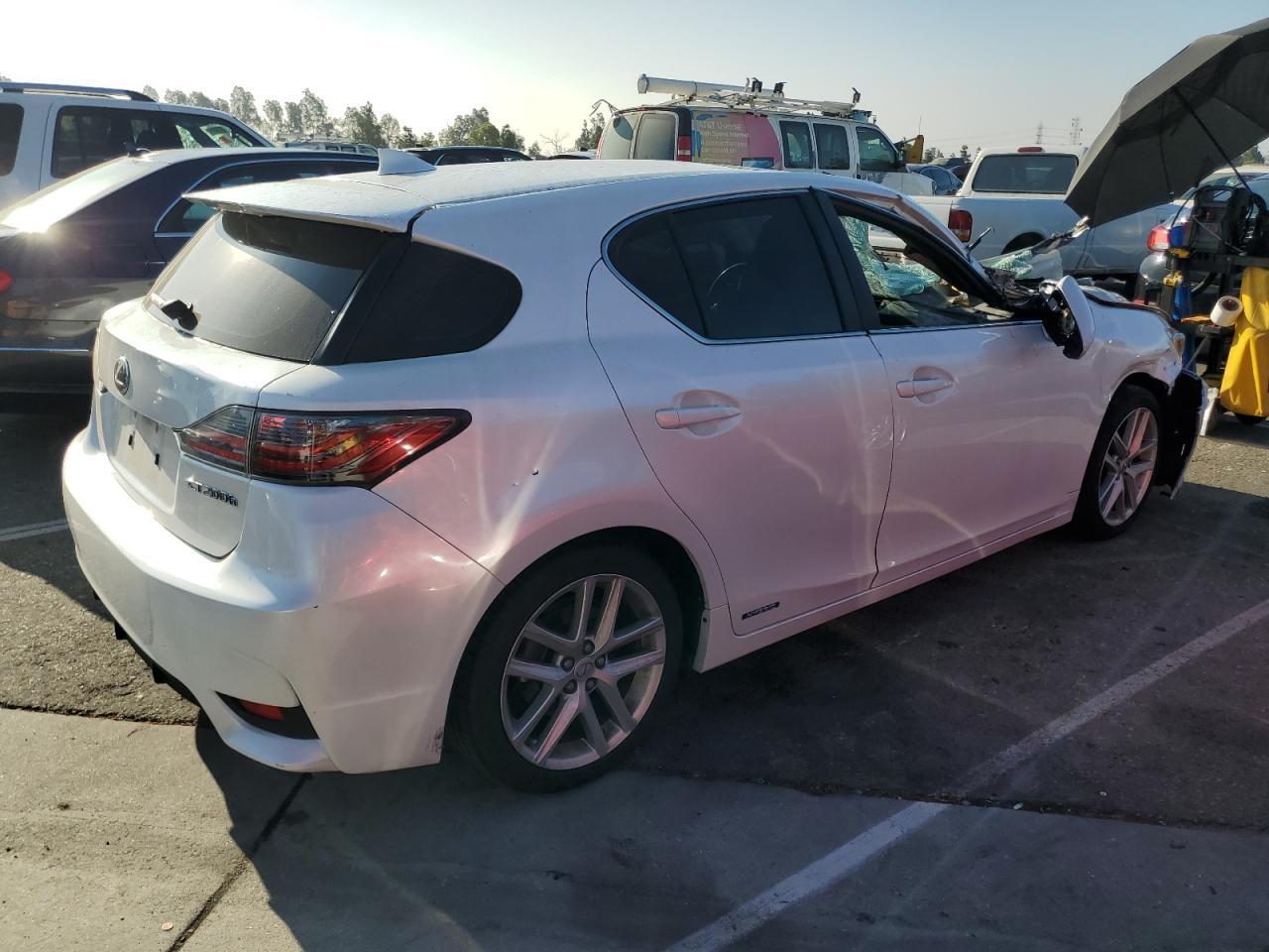 2017 Lexus Ct 200 - Image 3