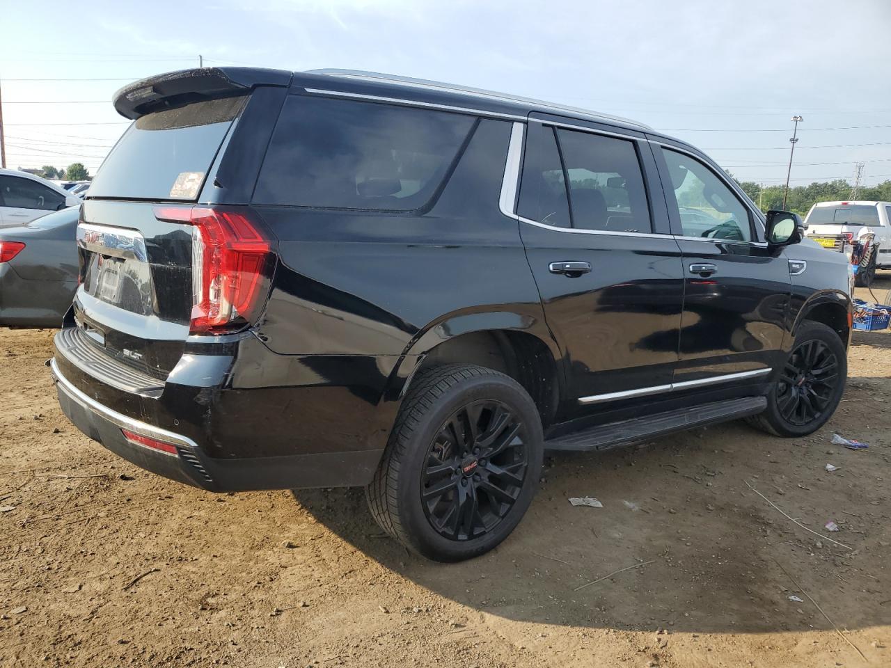 2021 GMC Yukon Slt - Фото 3