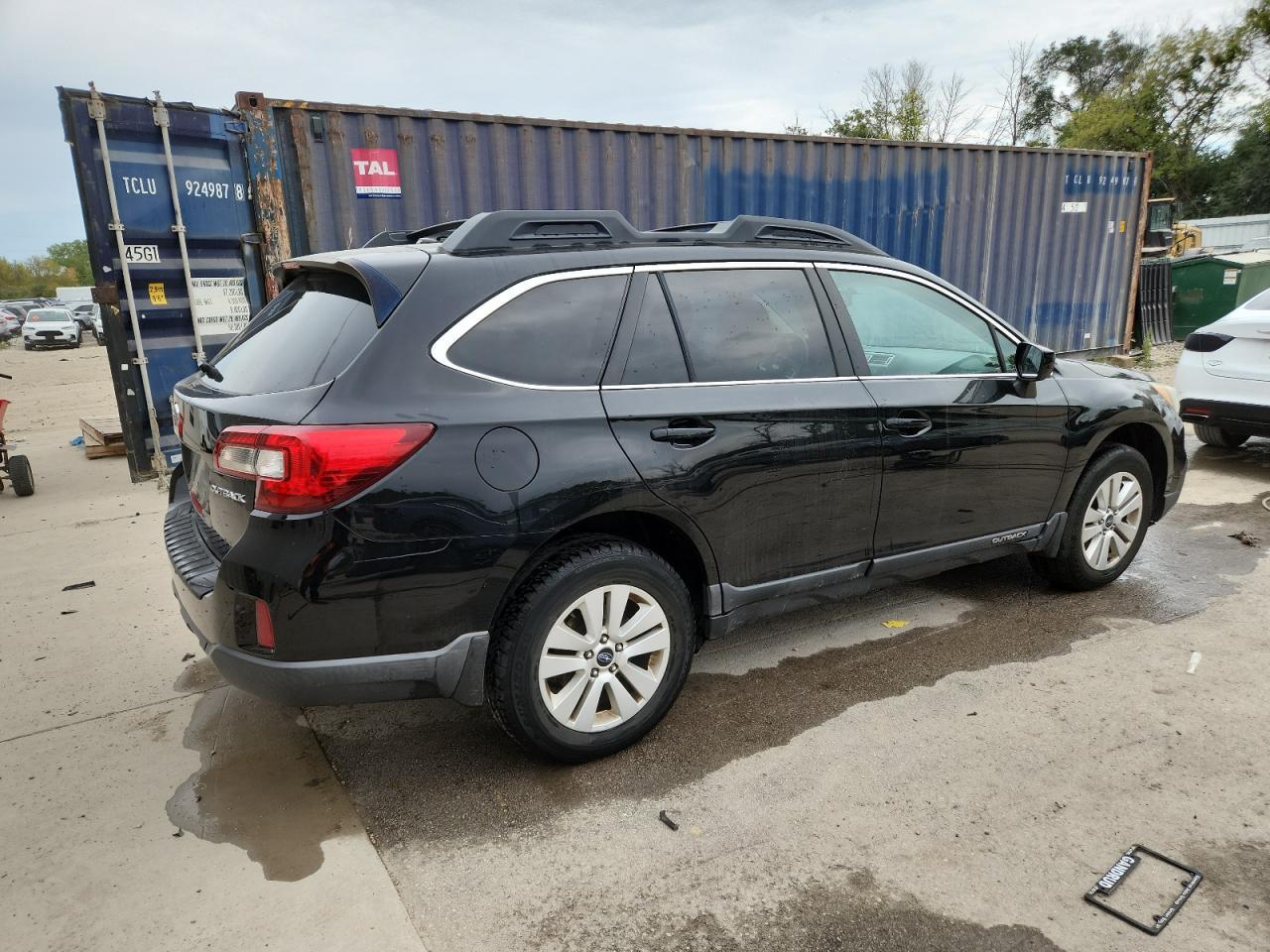 2015 Subaru Outback 2.5I Premium - Image 3