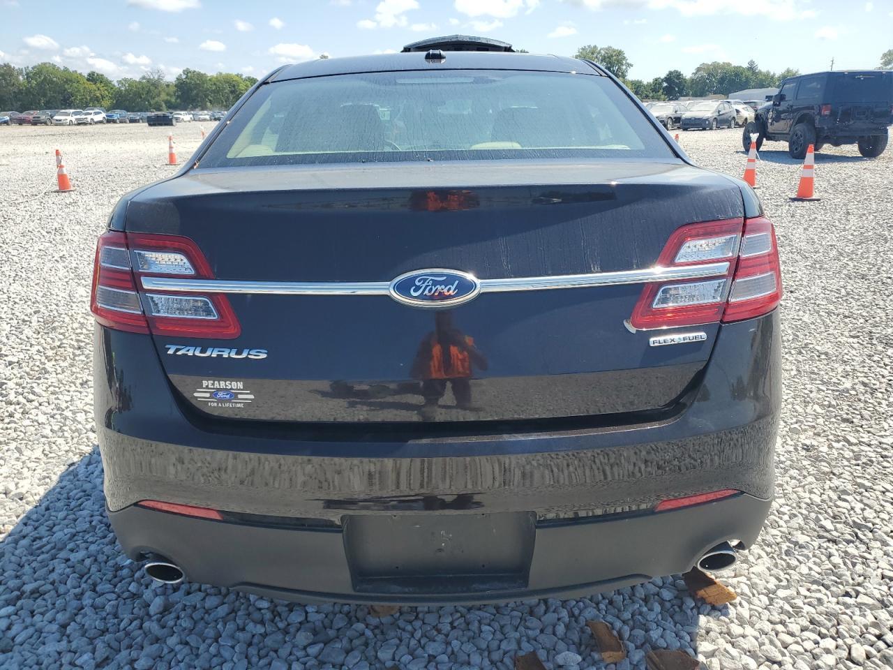 2014 Ford Taurus Se - Фото 6