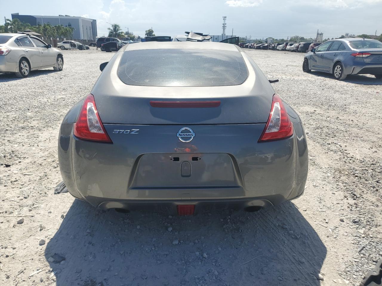 2014 Nissan 370Z Base - Фото 6