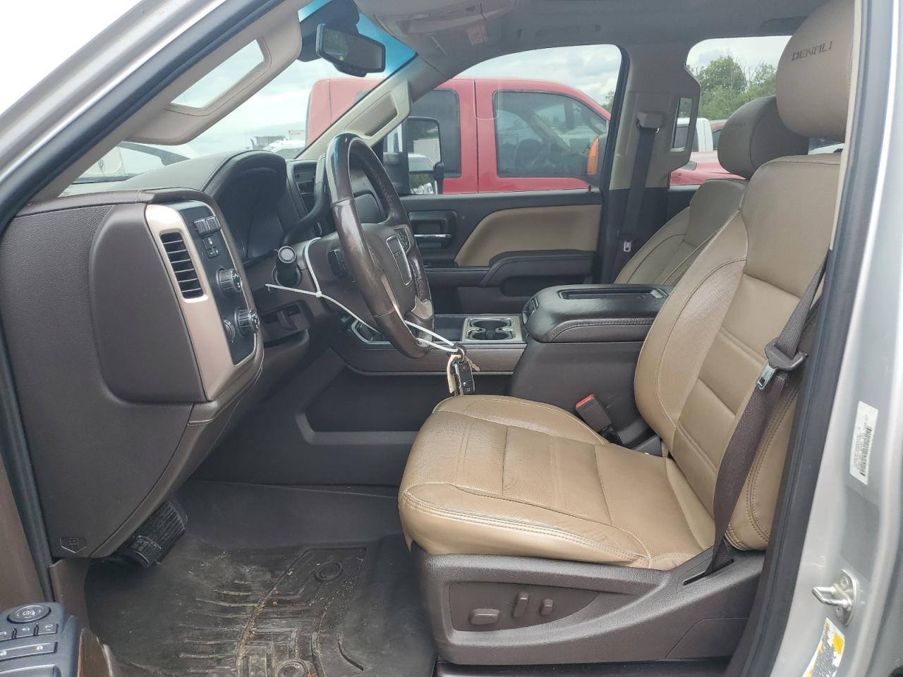 2017 GMC Sierra K3500 Denali - Image 7