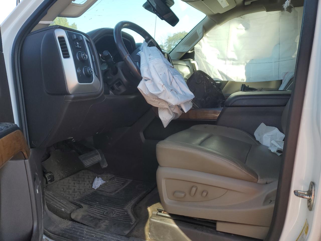 2016 GMC Sierra - Image 7