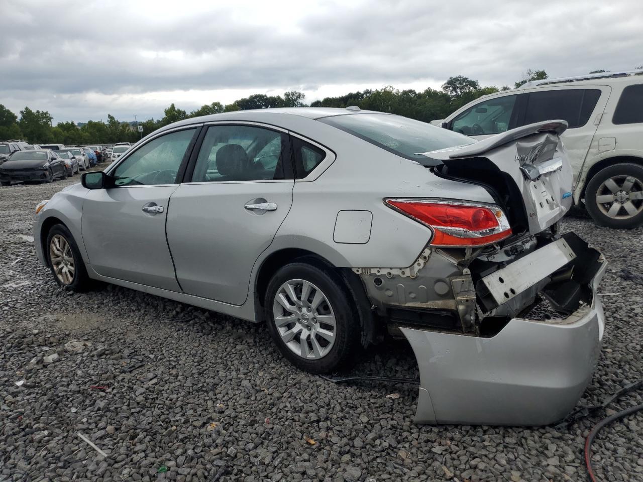 2015 Nissan Altima 2.5 - Фото 2
