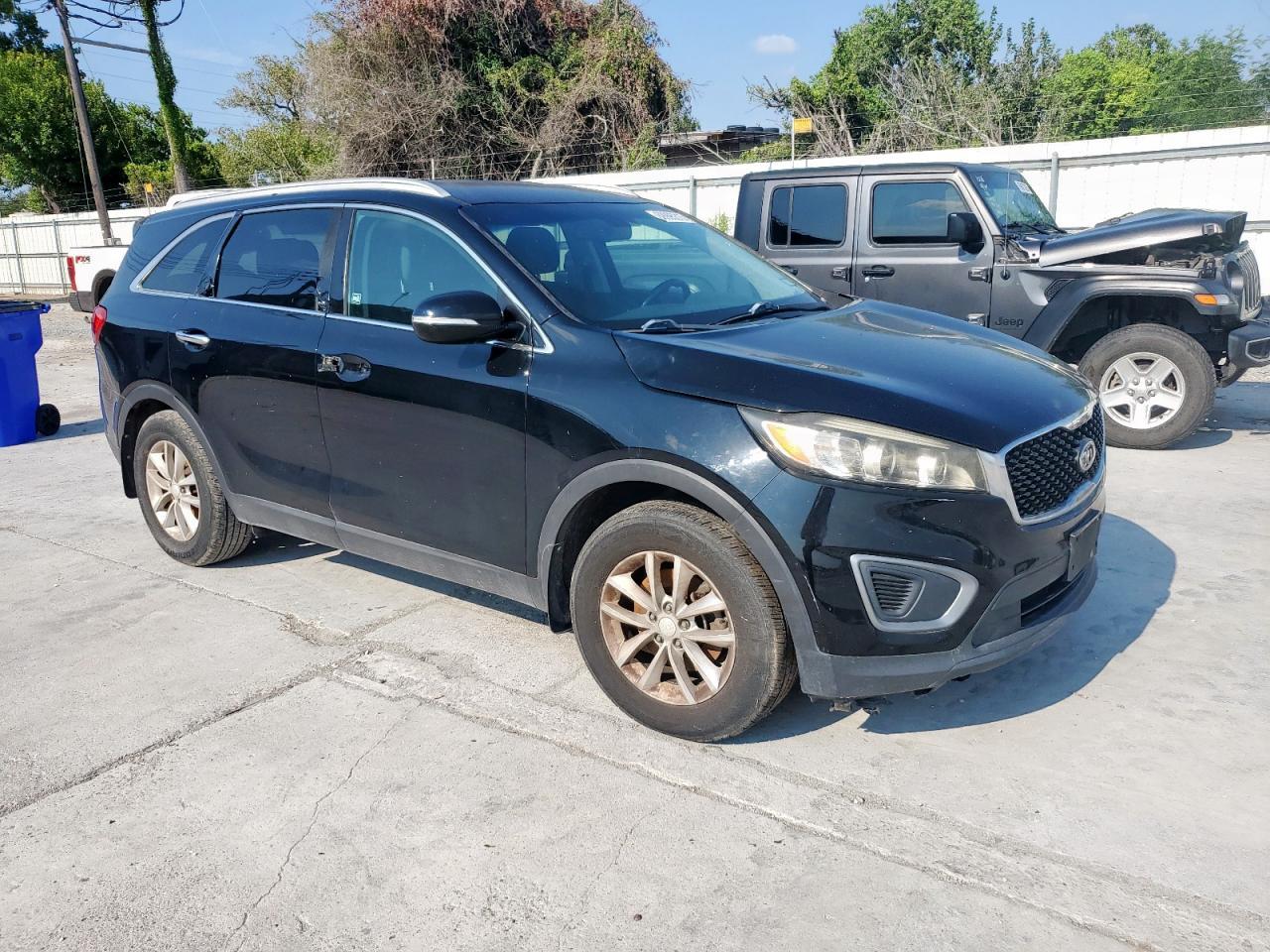 2016 Kia Sorento Lx - Image 4