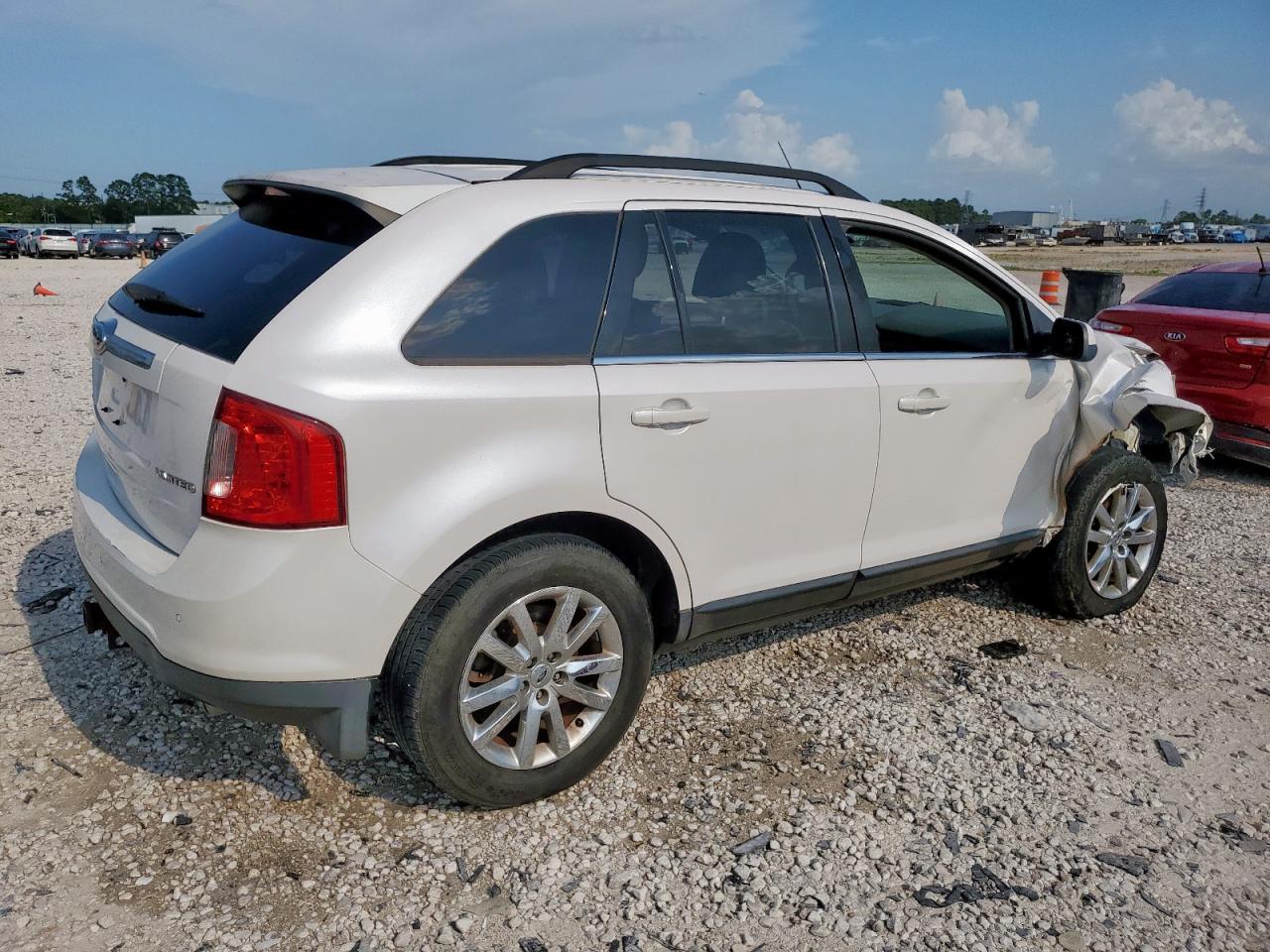 2013 Ford Edge Limited - Image 3