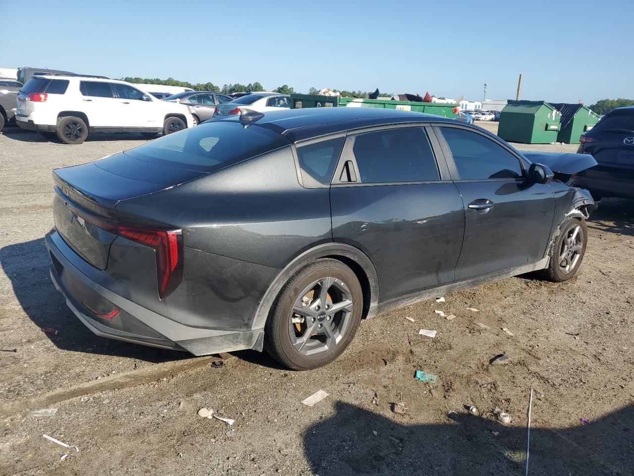 2025 Kia K4 Lx - Image 3