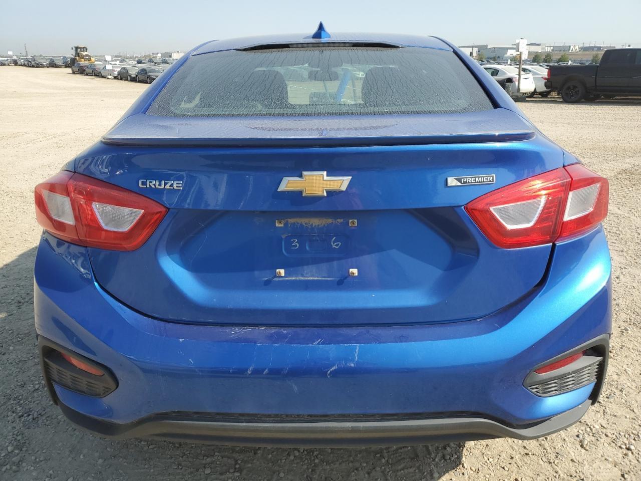 2017 Chevrolet Cruze Premier - Фото 6