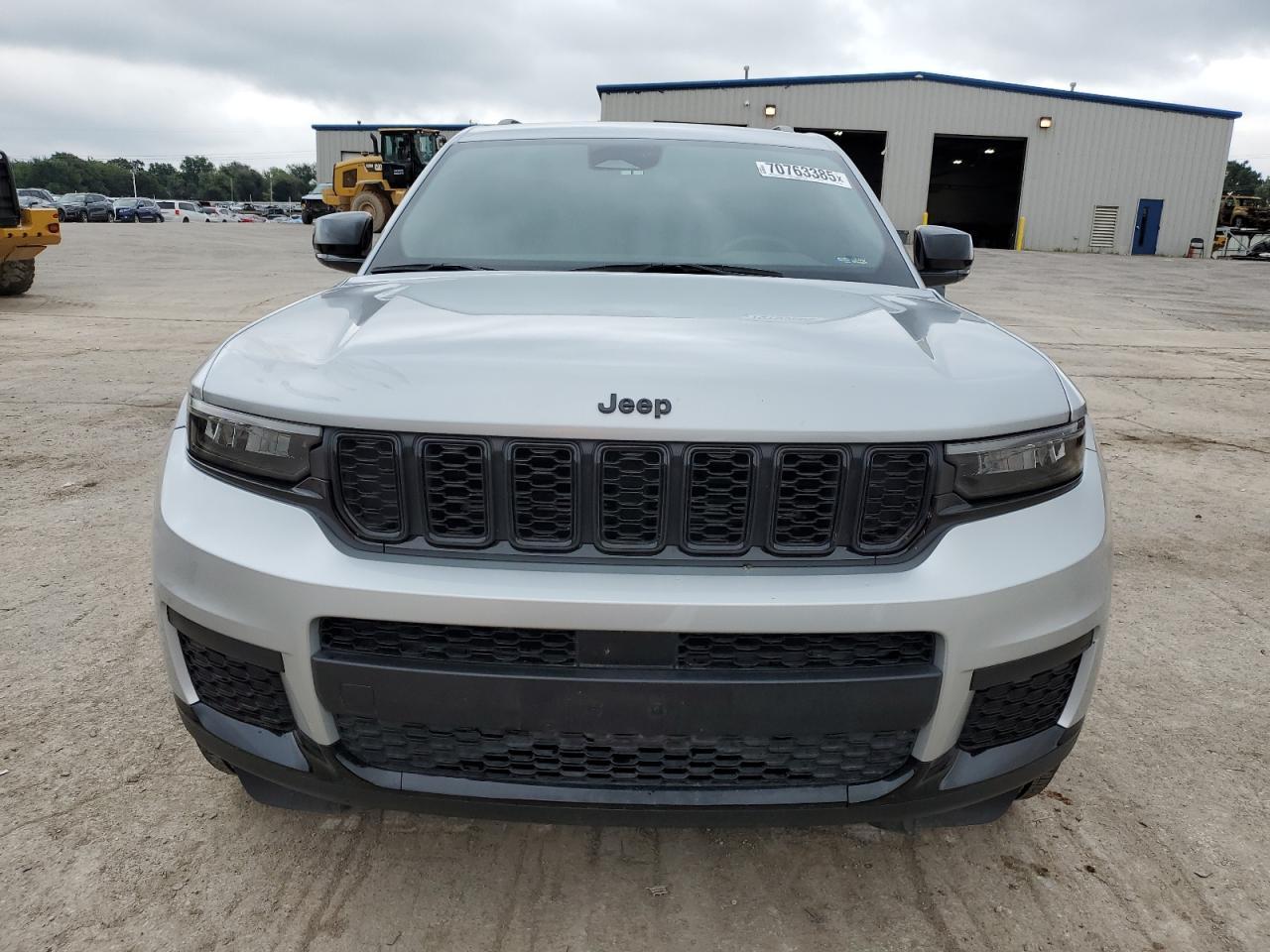 2023 Jeep Grand Cherokee L Laredo - Image 5
