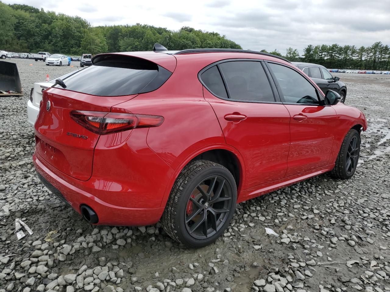 2020 Alfa Romeo Stelvio Ti - Image 3