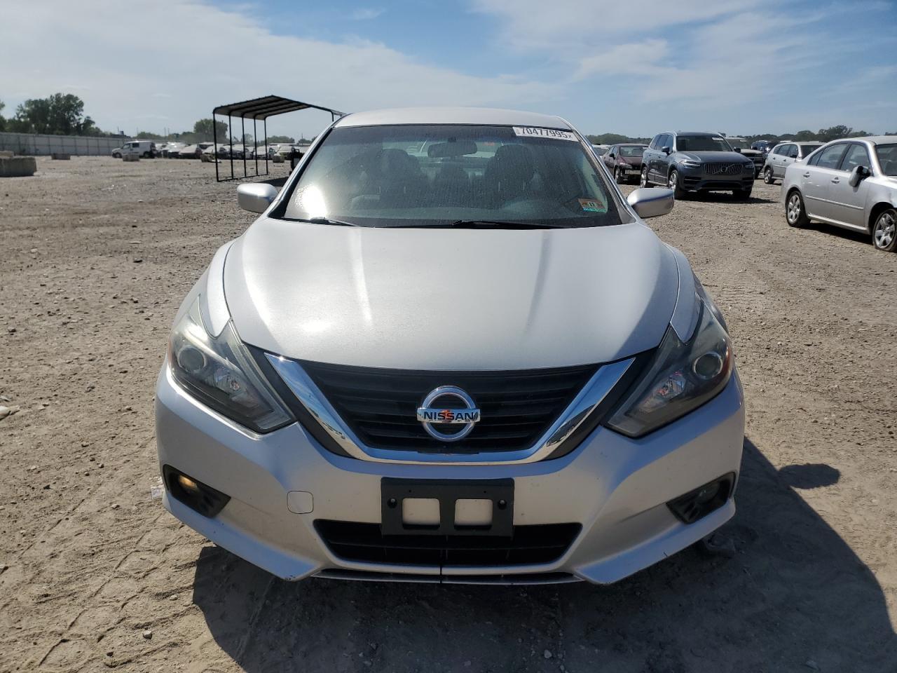 2017 Nissan Altima 2.5 - Фото 5