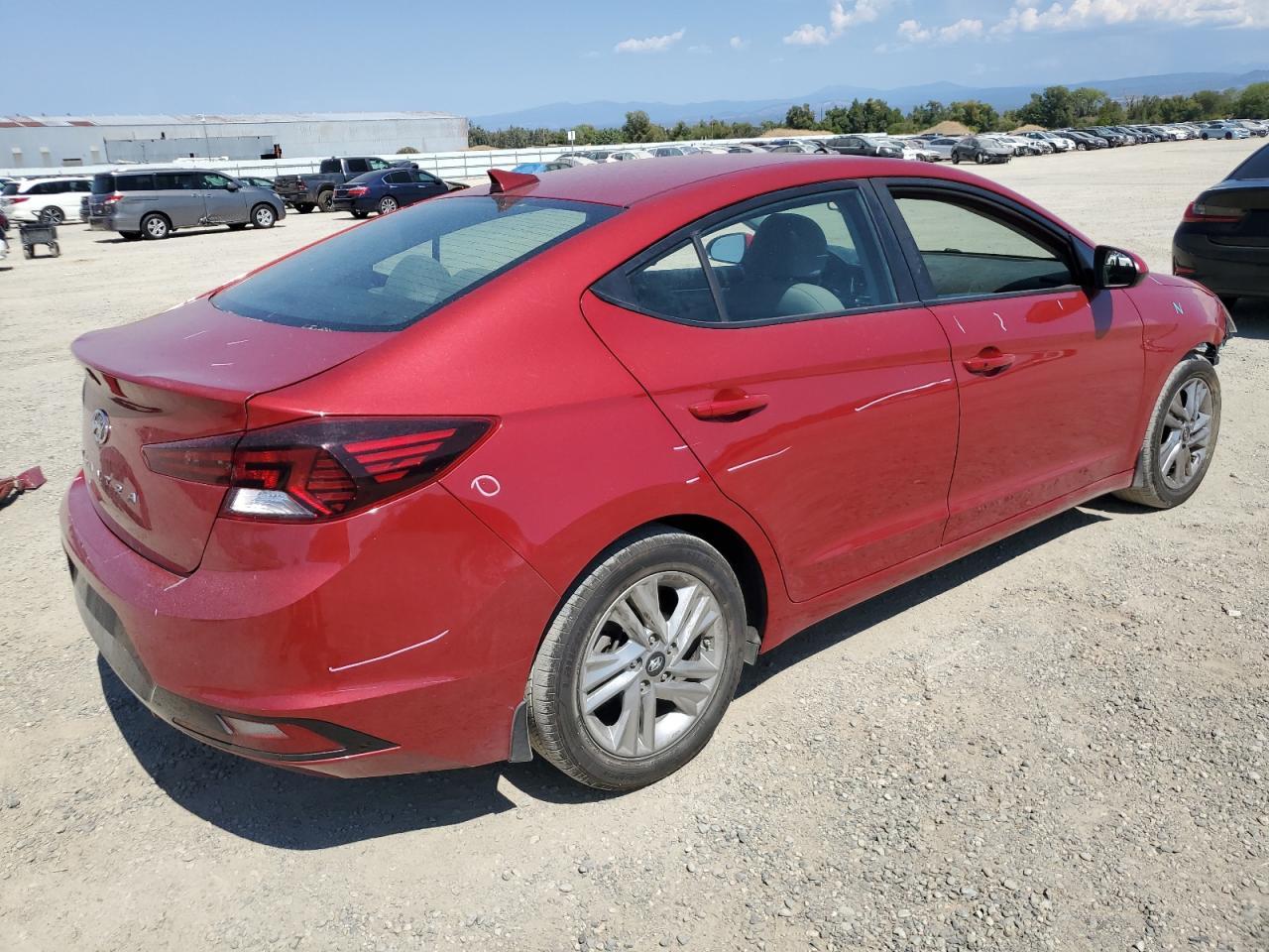 2020 Hyundai Elantra Sel - Фото 3