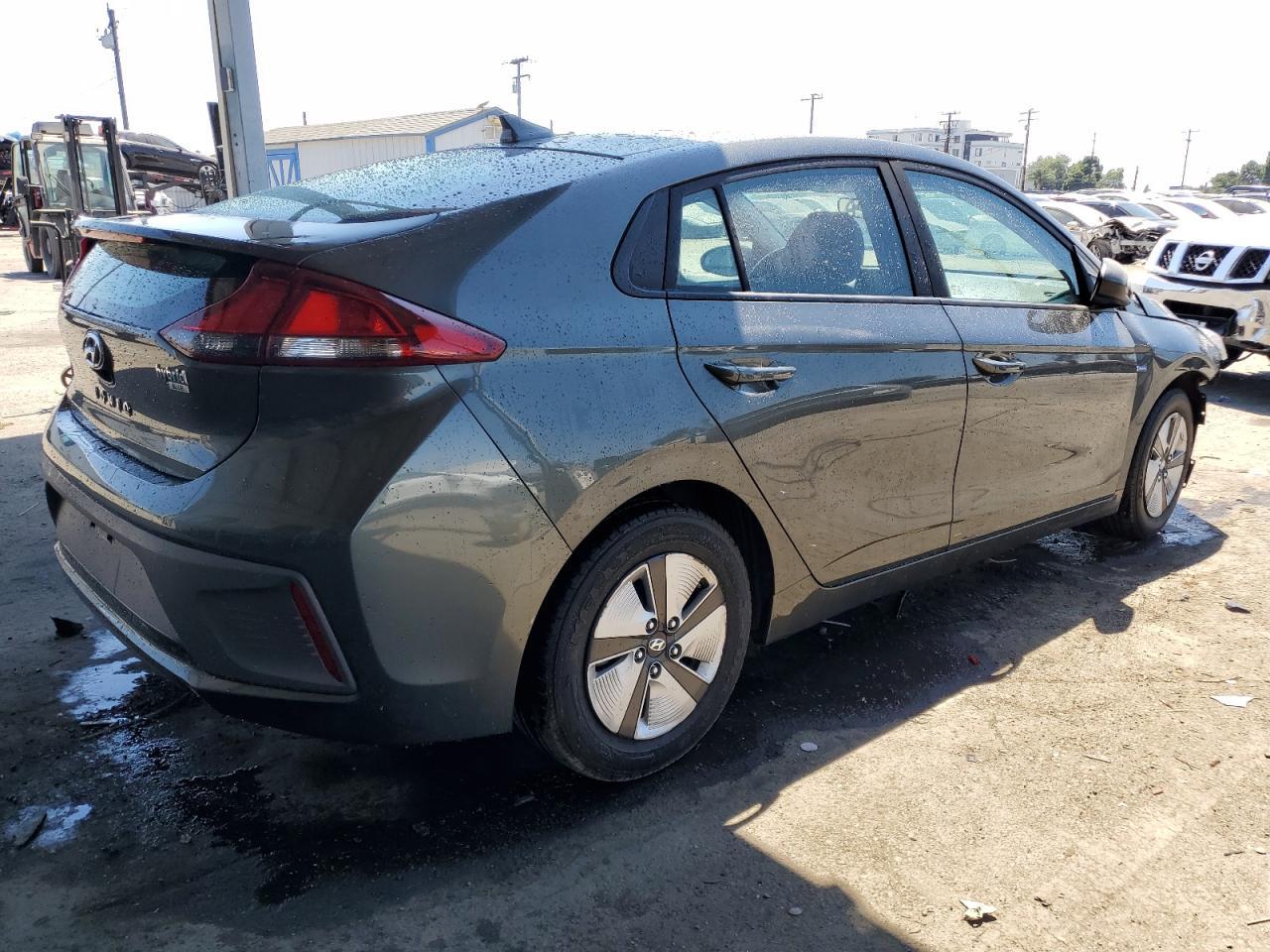 2020 Hyundai Ioniq Blue - Image 3