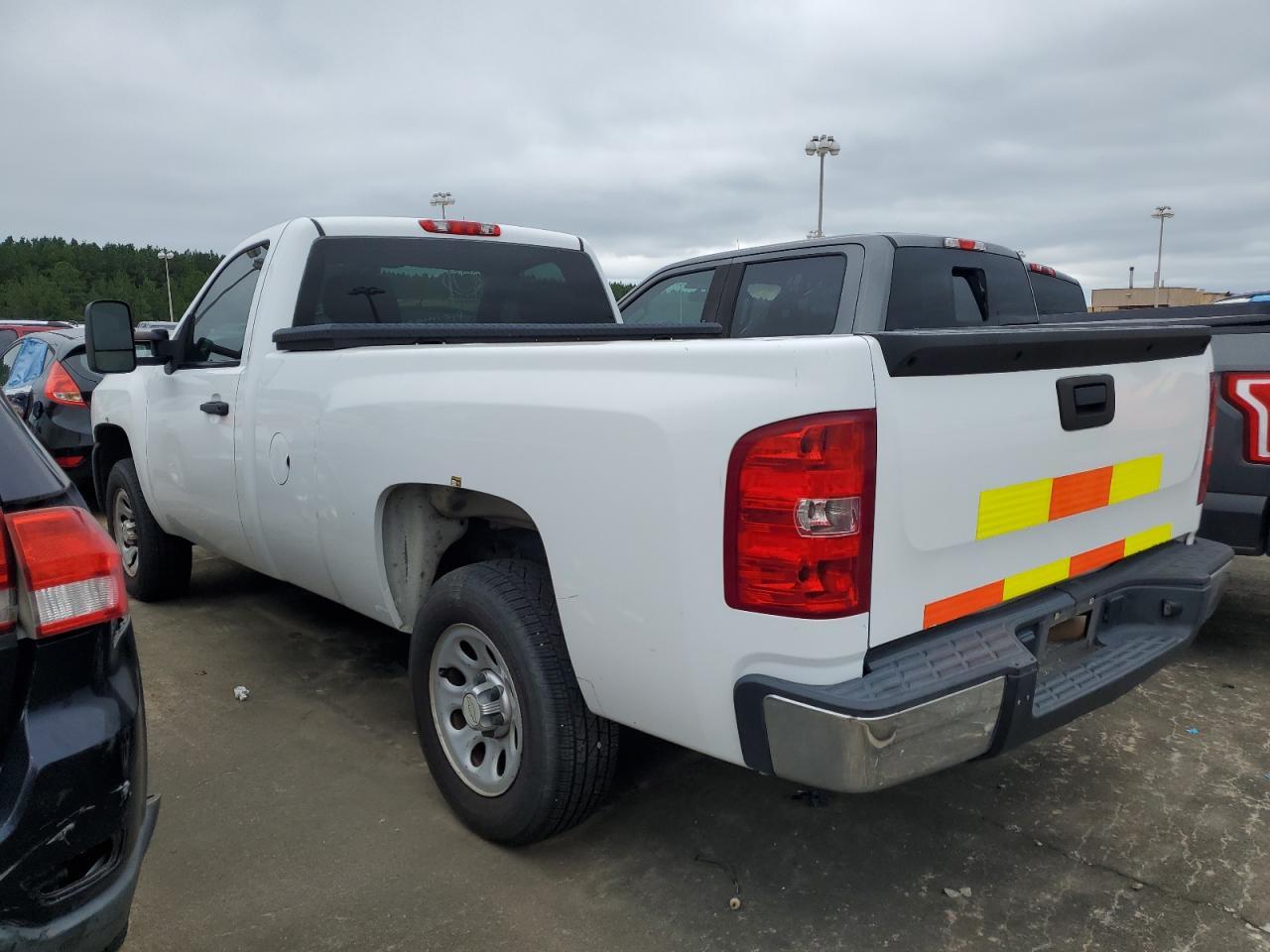 2013 Chevrolet Silverado C1500 - Фото 2