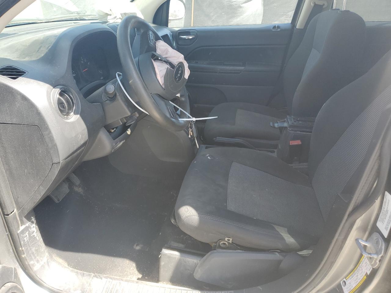 2012 Jeep Compass - Фото 7