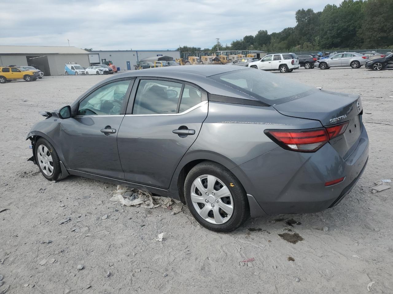 2021 Nissan Sentra S - Фото 2
