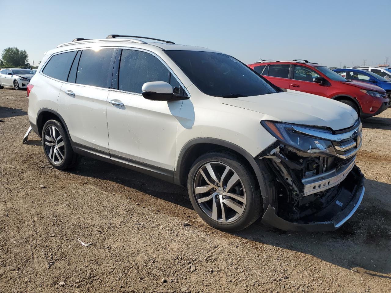 2017 Honda Pilot Elite - Image 4