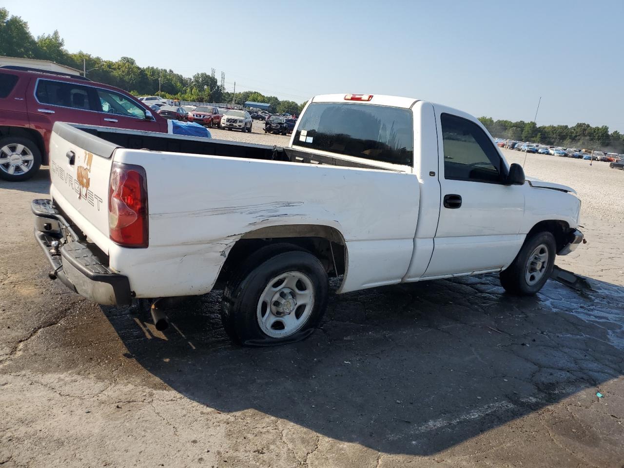 2003 Chevrolet Silverado C1500 - Image 3