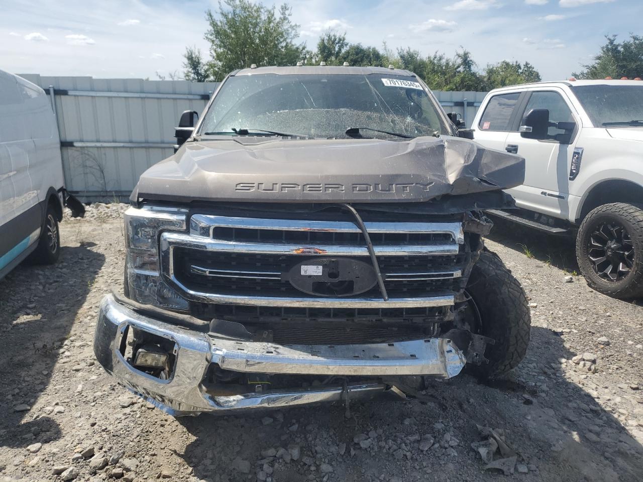 2020 Ford F350 Super Duty - Image 5