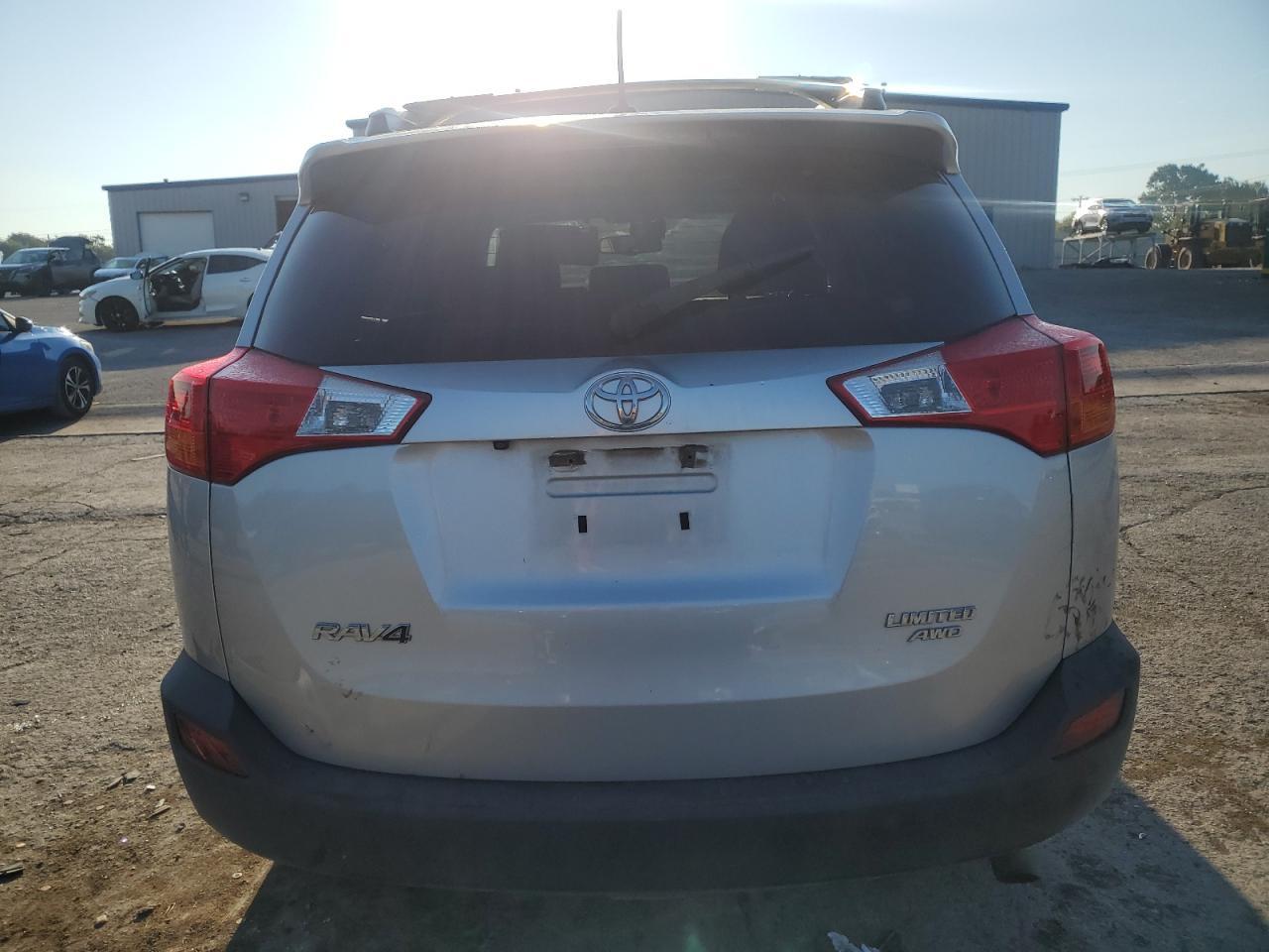 2015 Toyota Rav4 Limited - Фото 6