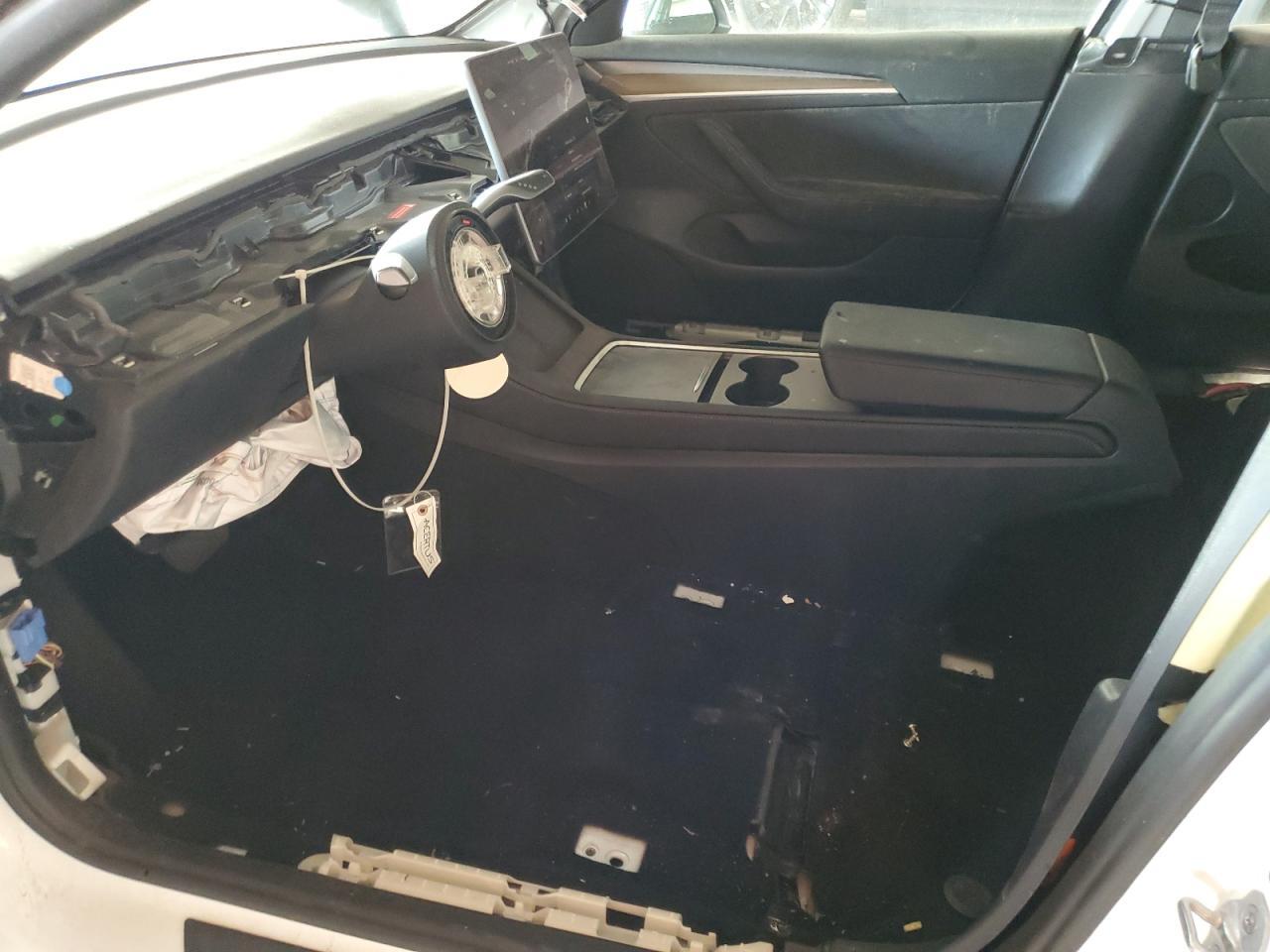 2023 Tesla Model 3 - Фото 7