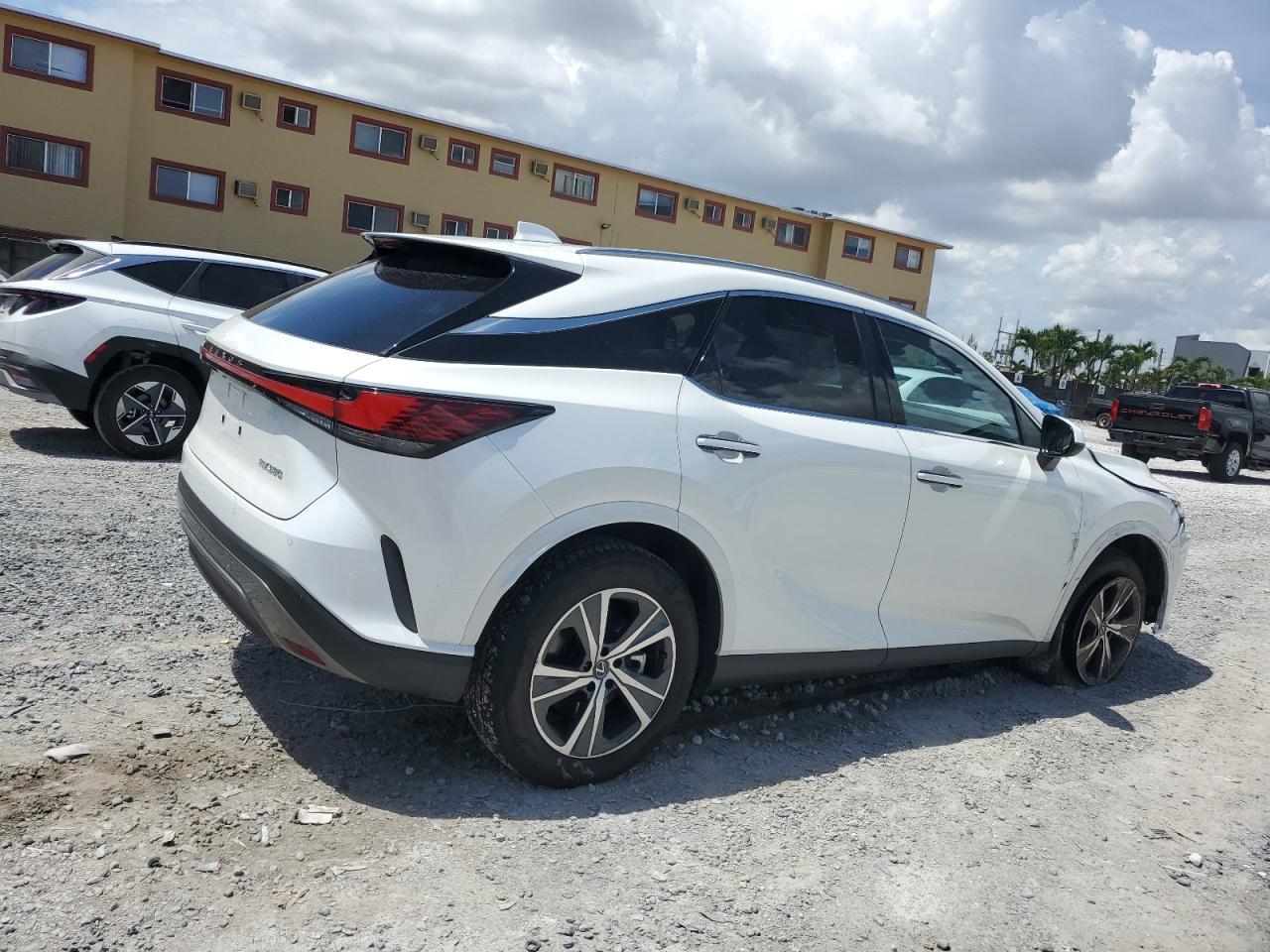 2025 Lexus Rx 350 Premium - Image 3