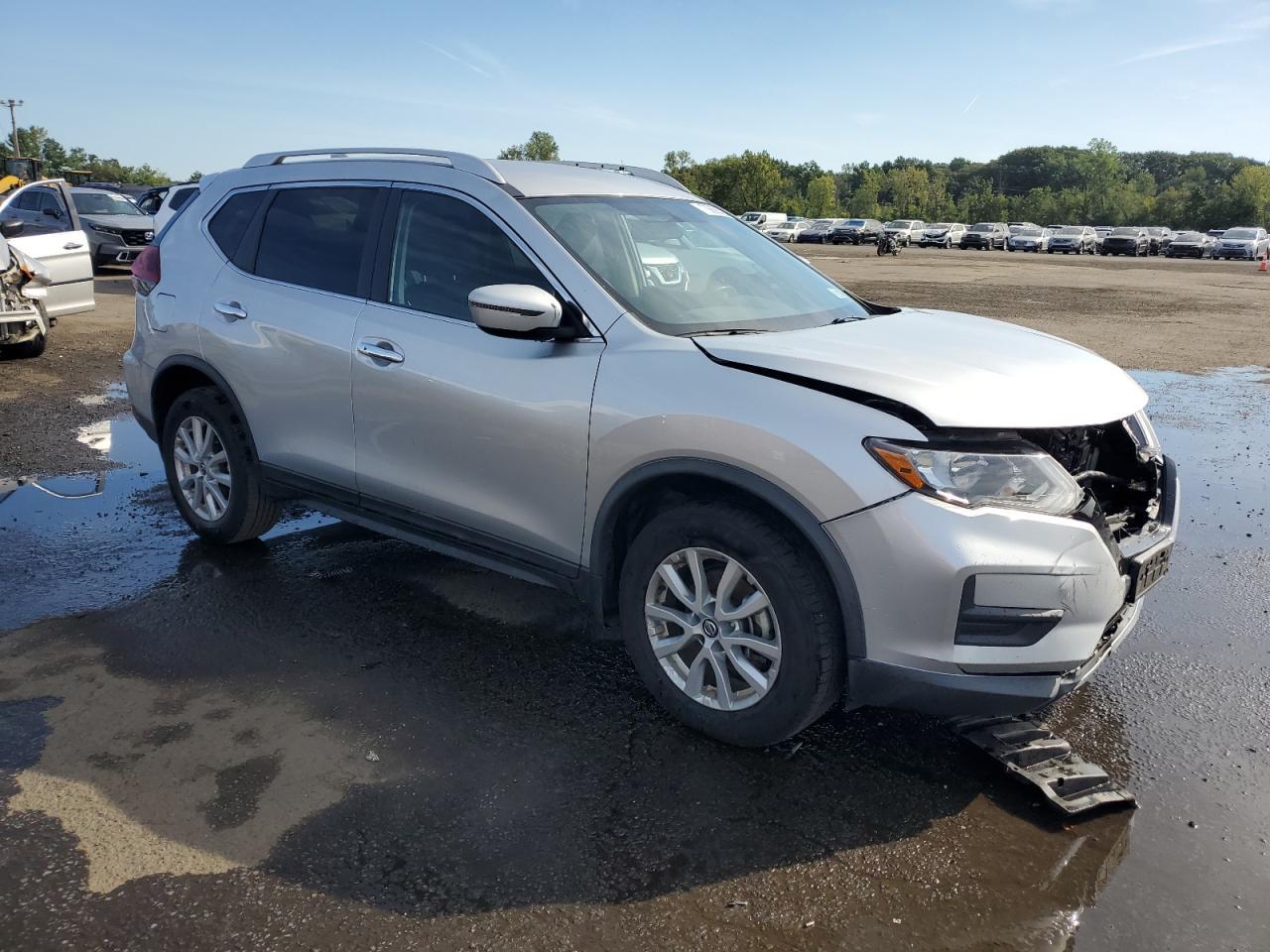 2018 Nissan Rogue S - Image 4
