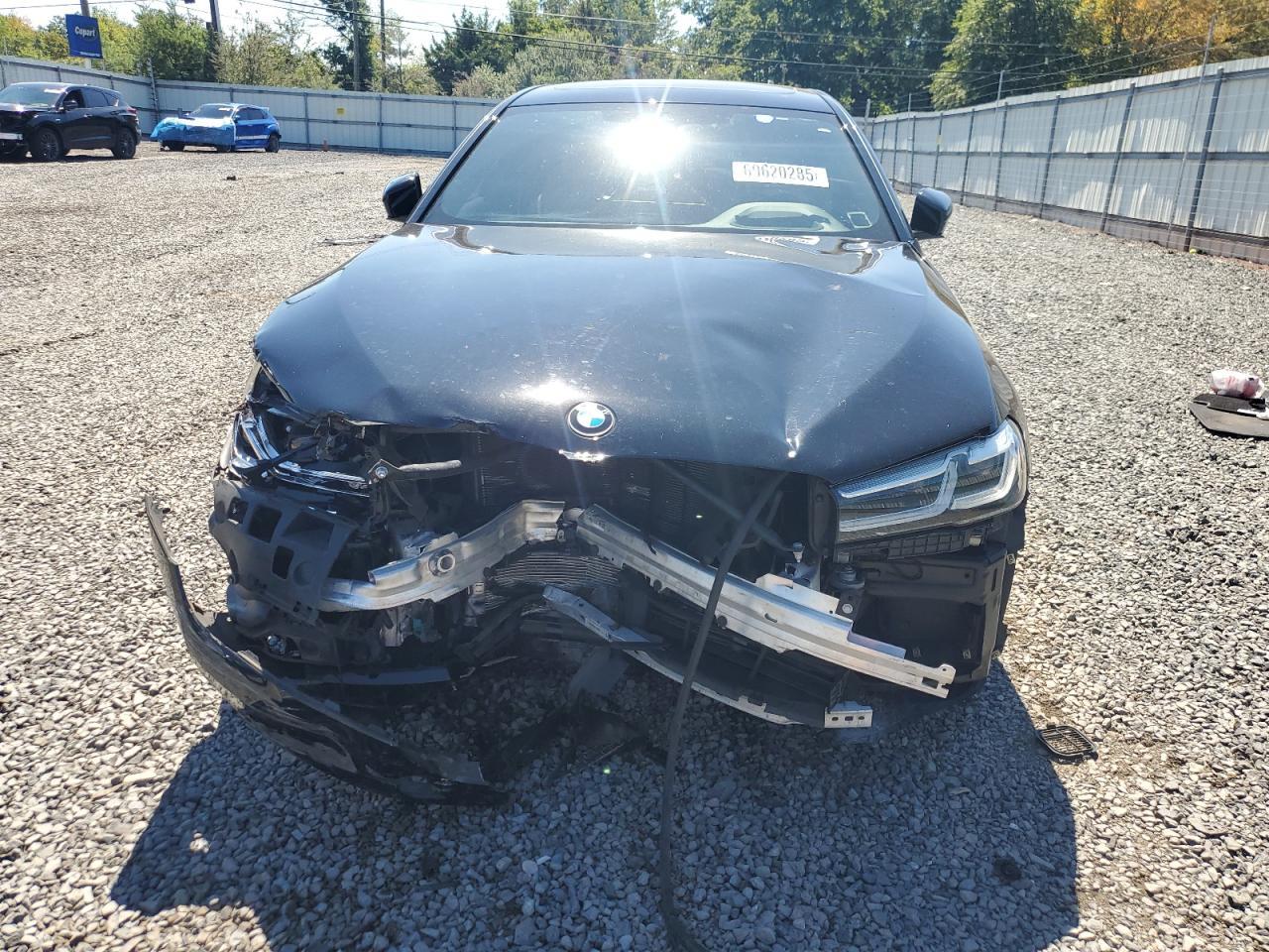 2022 BMW 530 Xi - Image 5