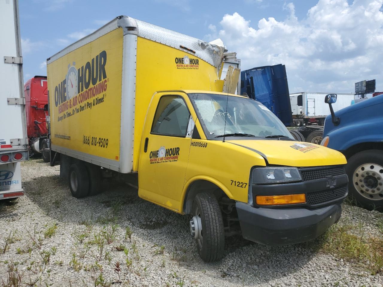 2020 Chevrolet Express G3500 - Image 4