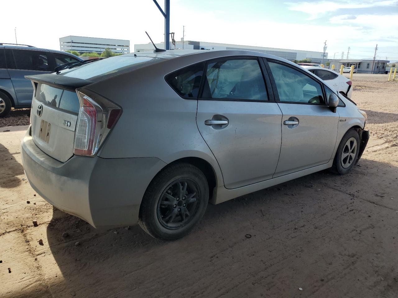 2013 Toyota Prius - Image 3