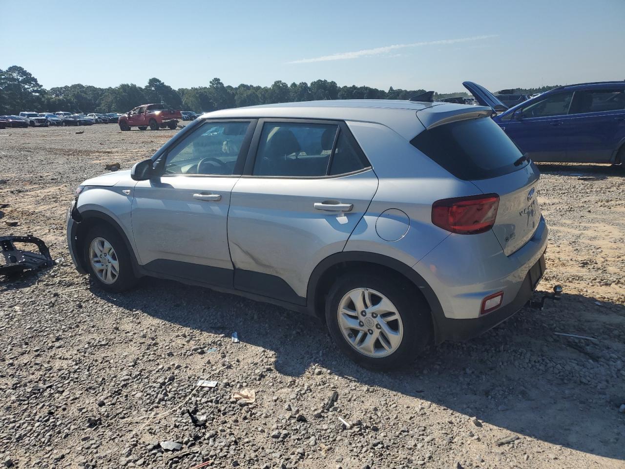 2022 Hyundai Venue Se - Image 2