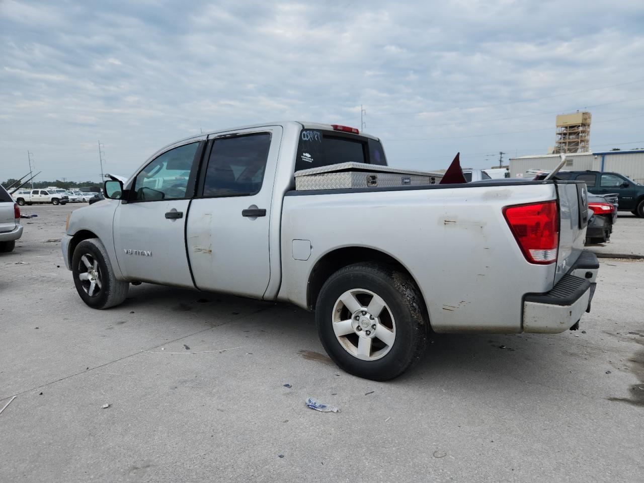 2008 Nissan Titan Xe - Image 2
