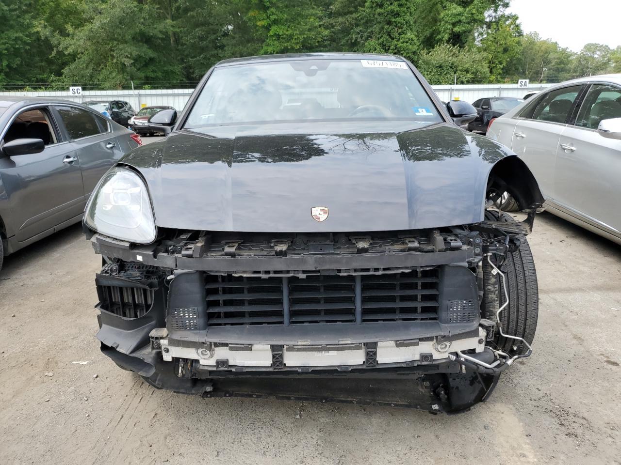 2020 Porsche Cayenne - Image 5