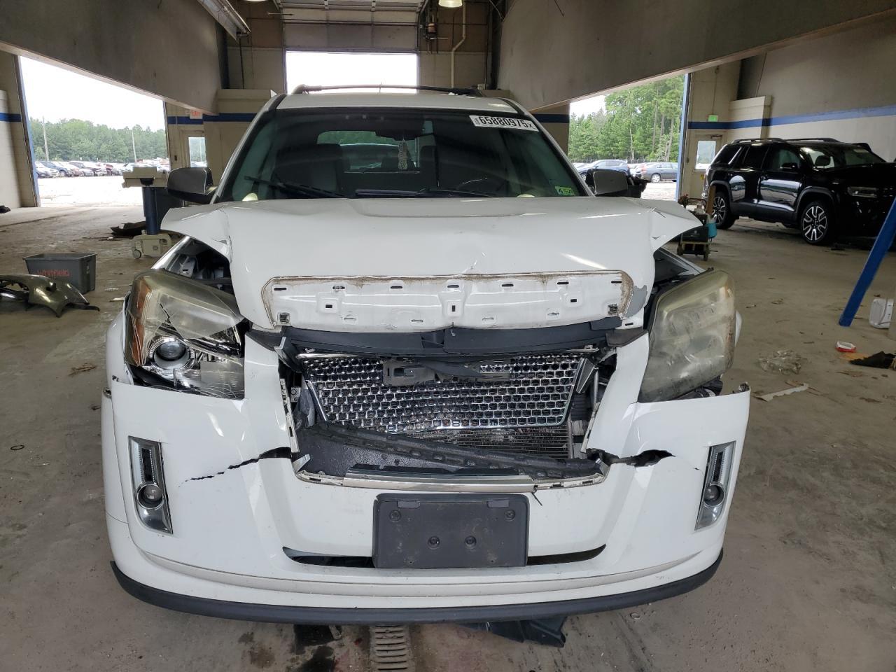 2014 GMC Terrain Denali - Image 5