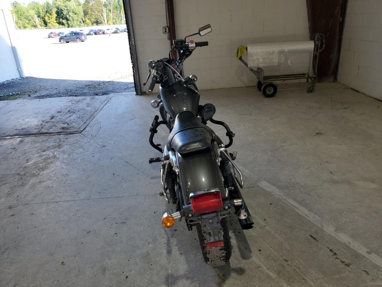 2010 Honda Vt750 S - Image 4
