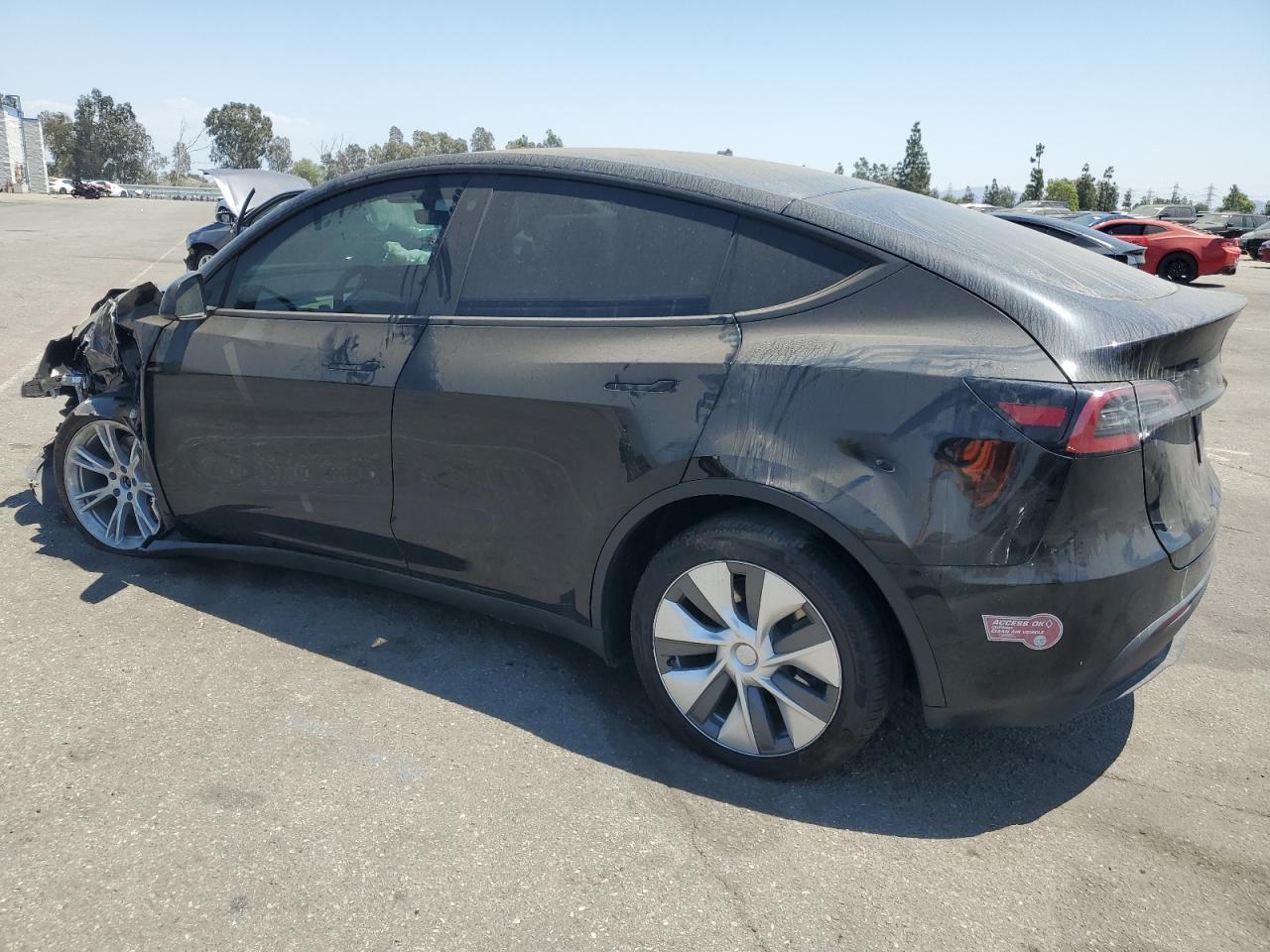 2023 Tesla Model Y - Image 2