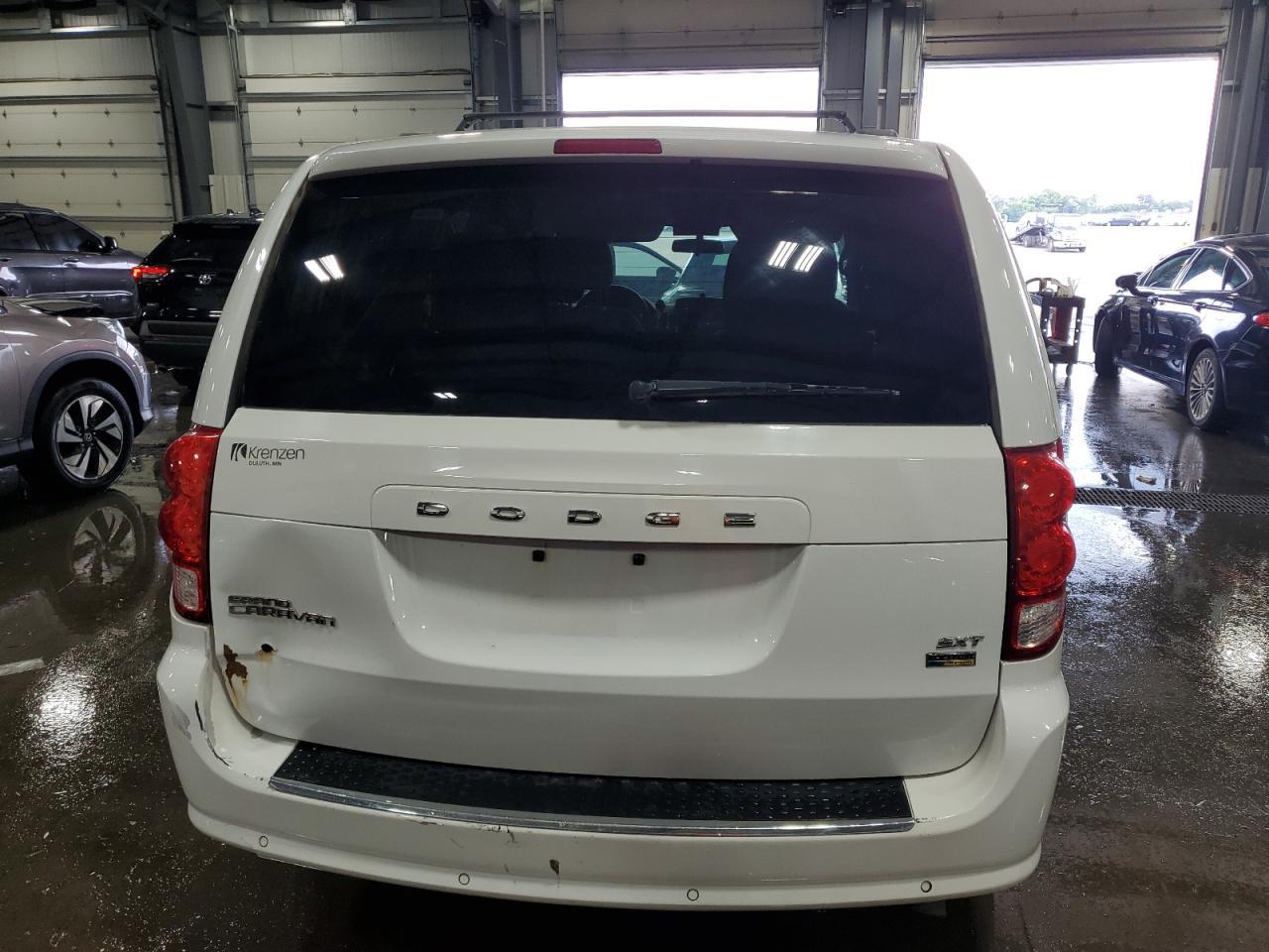 2016 Dodge Grand Caravan Sxt - Фото 6