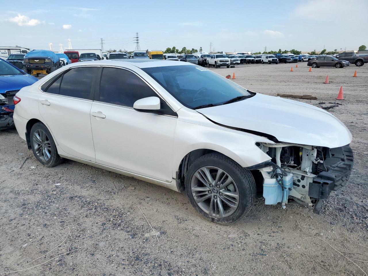 2015 Toyota Camry - Фото 4