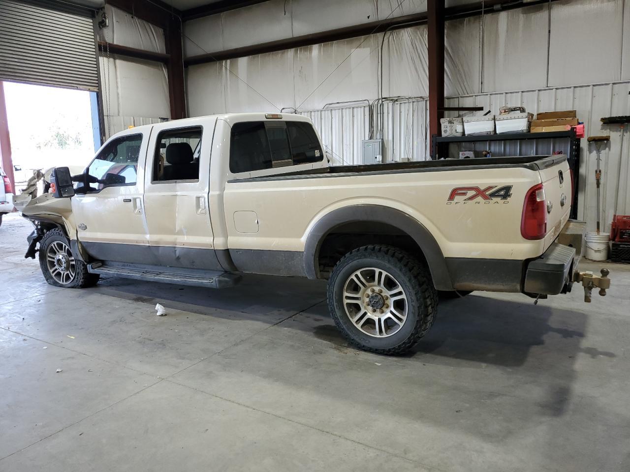 2016 Ford F350 Super Duty - Фото 2