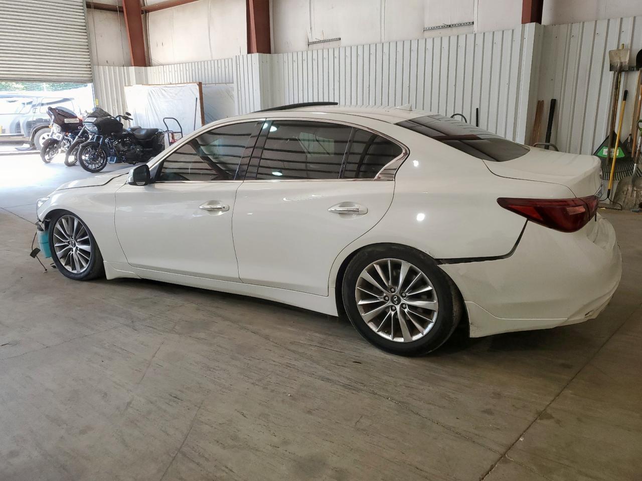 2018 Infiniti Q50 - Фото 2