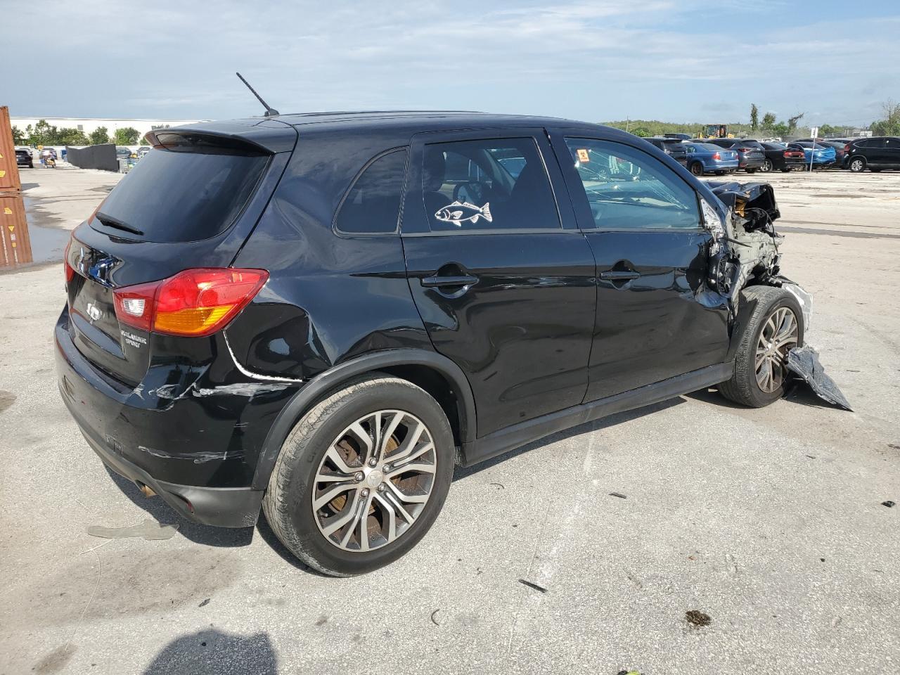 2016 Mitsubishi Outlander Sport Es - Image 3
